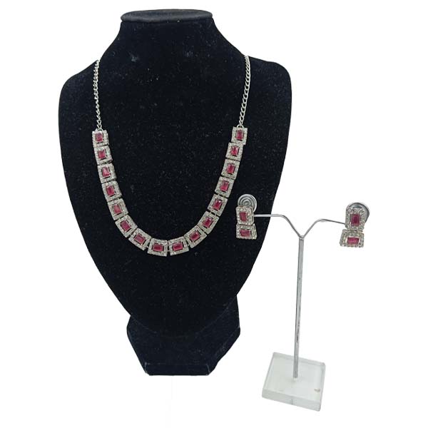 Women Fashionable Necklace Set with Pink Gem Stone