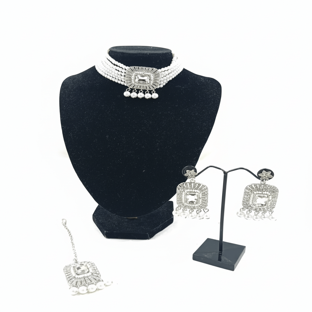 Women Fashion Choker Necklace Set with White Breads & Crystals 