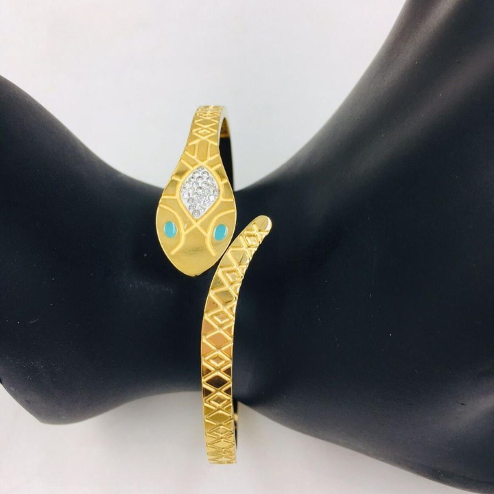 Gold Colour Bracelet (17g)