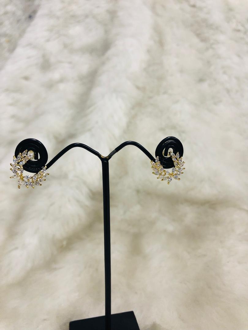 Gold leaf crystal earrings | RAER-185-1